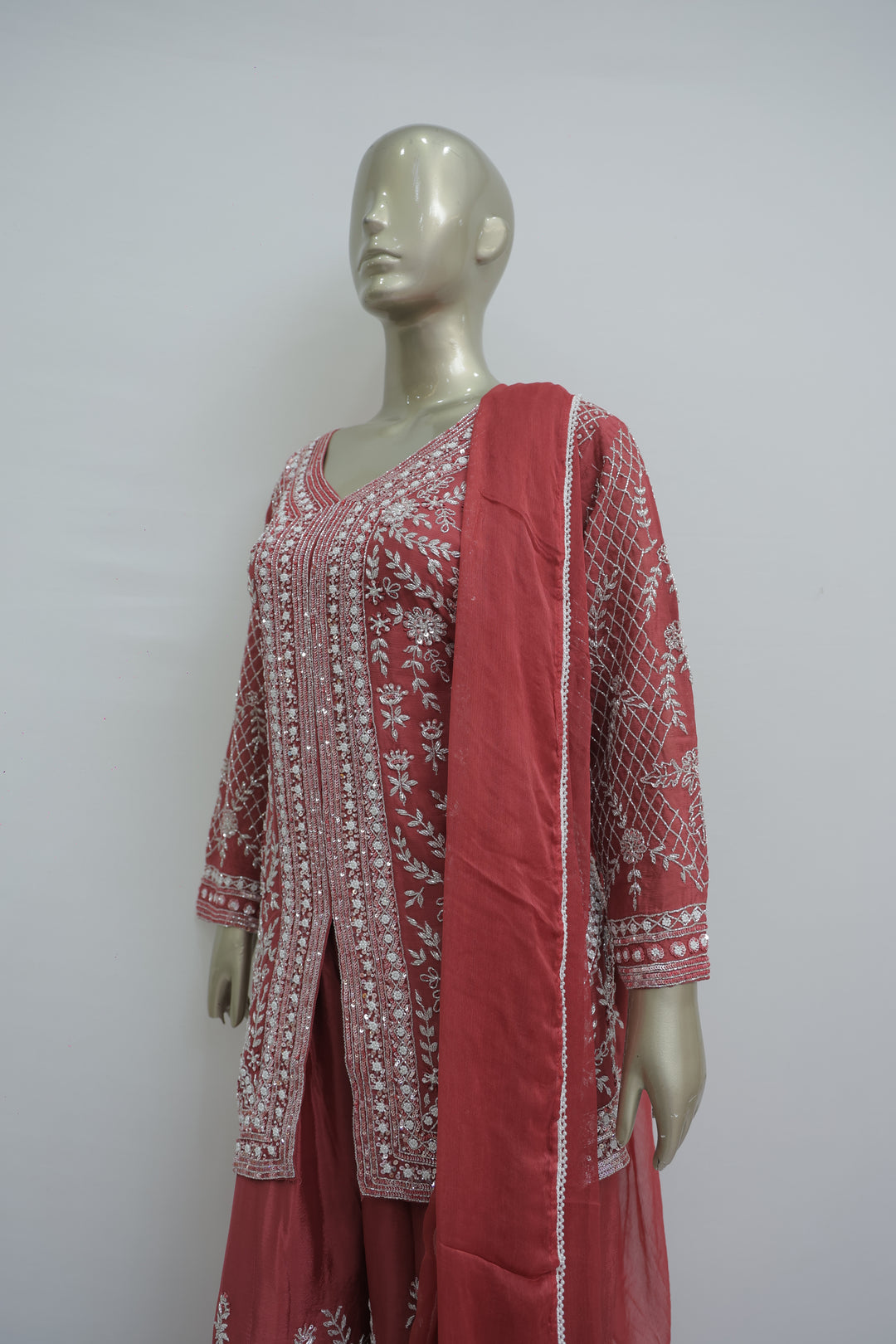 Elegant crepe kurta plazo set with detailing