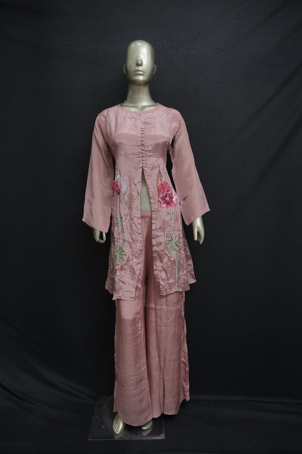 Straight cut kurta with pants in pure silk