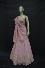 Load image into Gallery viewer, Traditional unstitched silk lehenga chunni
