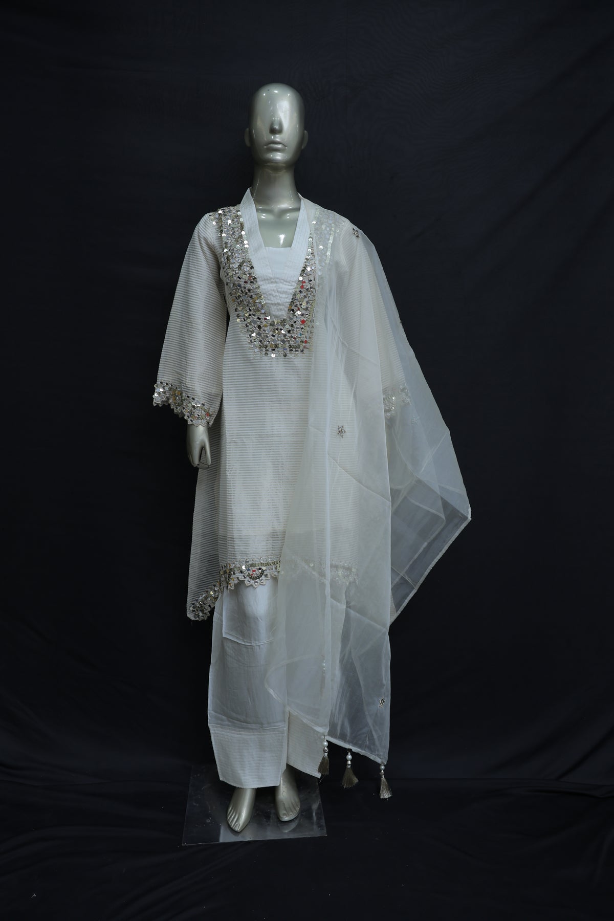 Kurta farshi salwar with dupatta in light cream organza silk