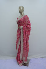 Load image into Gallery viewer, Elegant pure silk saree with classic pattern

